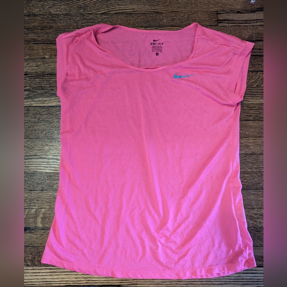 Nike t shirt